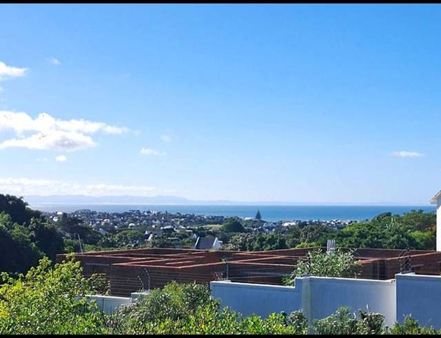 3 BEDROOM HOUSE FOR SALE IN ST FRANCIS BAY